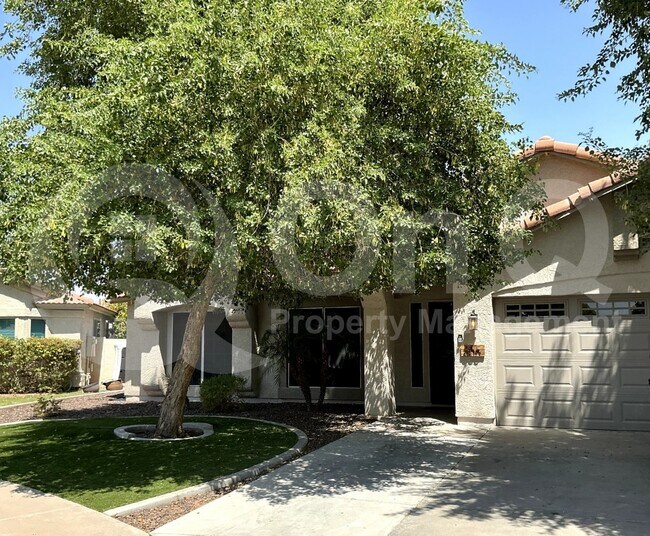 Foto del edificio - 605 S Monterey St