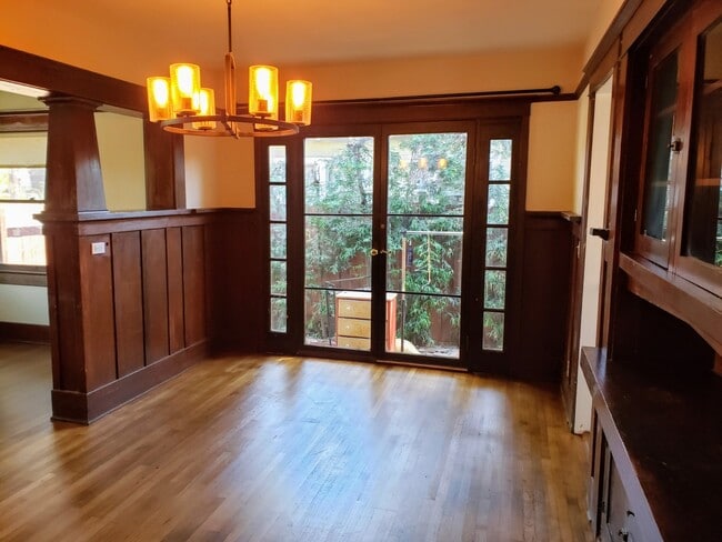 Building Photo - 495 Gaviota Ave