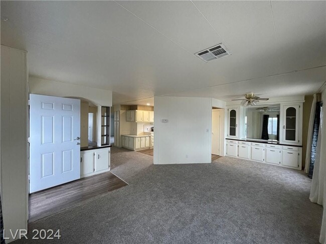 Building Photo - 1609 Aspen Ct