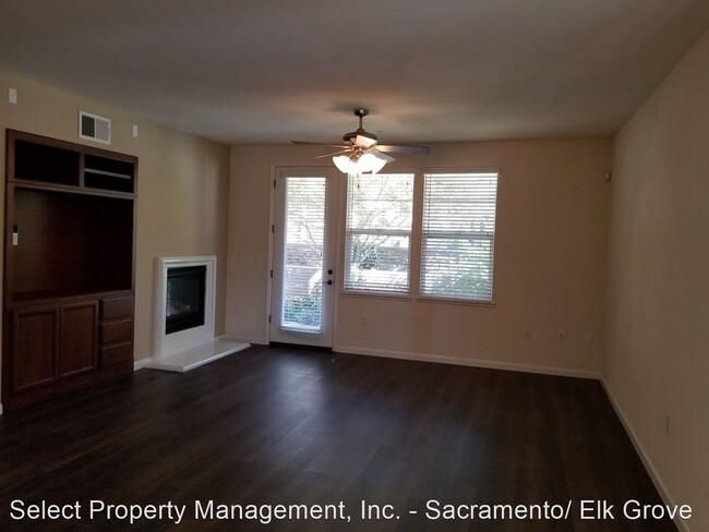 Building Photo - 2 br, 2 bath House - 400 Regatta Lane #102**