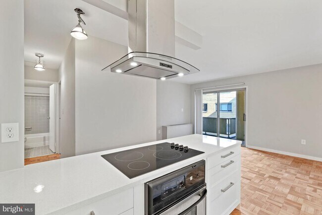 Foto del edificio - 4600 Connecticut Ave NW