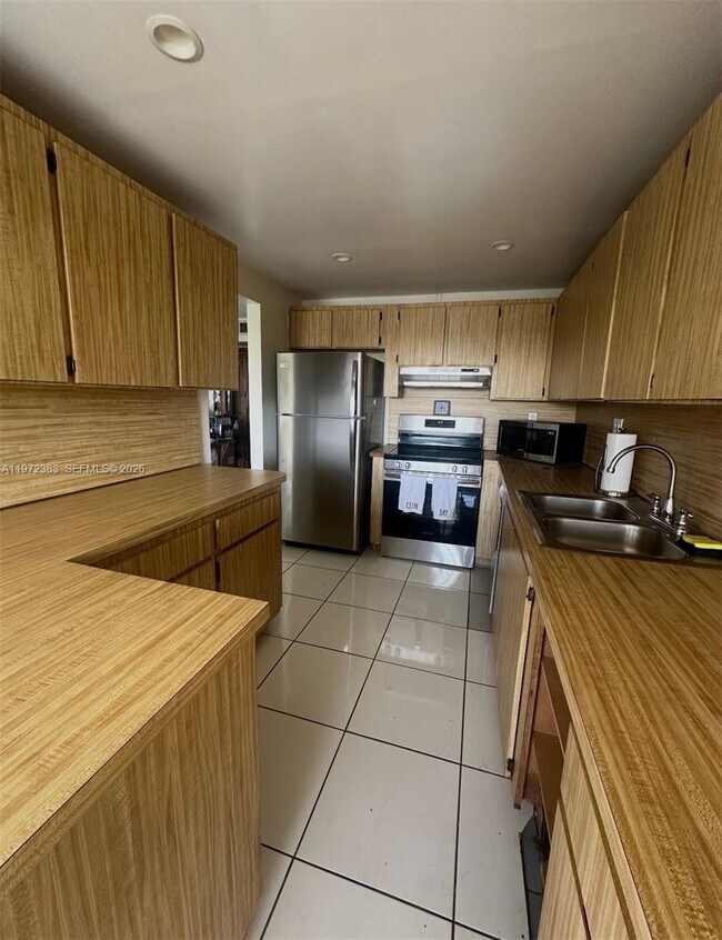 Foto del edificio - 1300 SW 122nd Ave