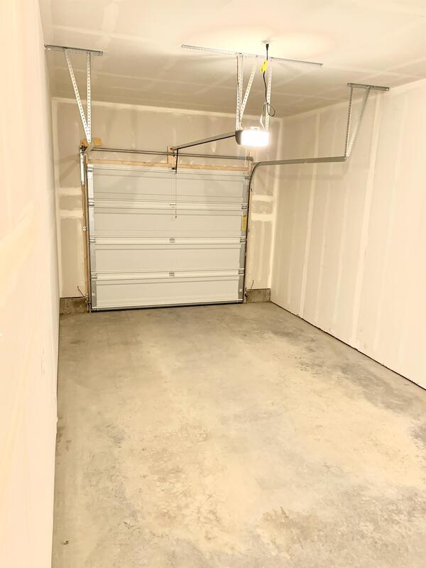 Foto del edificio - 577 S Davis St