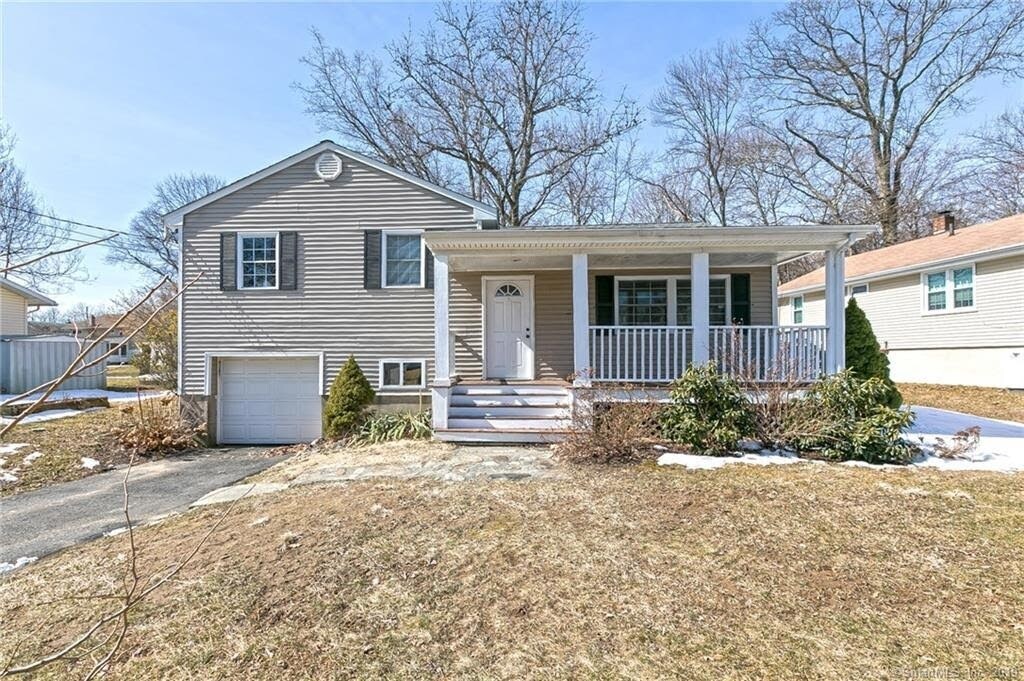 201 Macon Dr, Bridgeport, CT 06606 House Rental in Bridgeport, CT