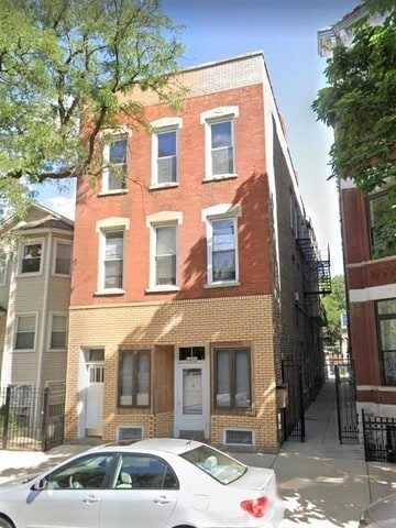 Building Photo - 1472 W Erie St
