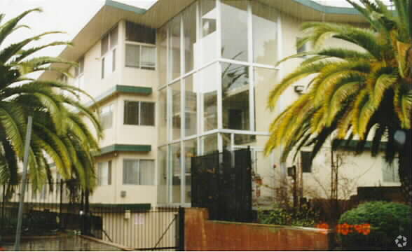Foto del edificio - Woodland Apartments