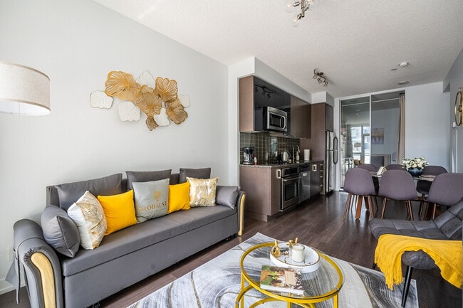 Building Photo - 85 Lillian St