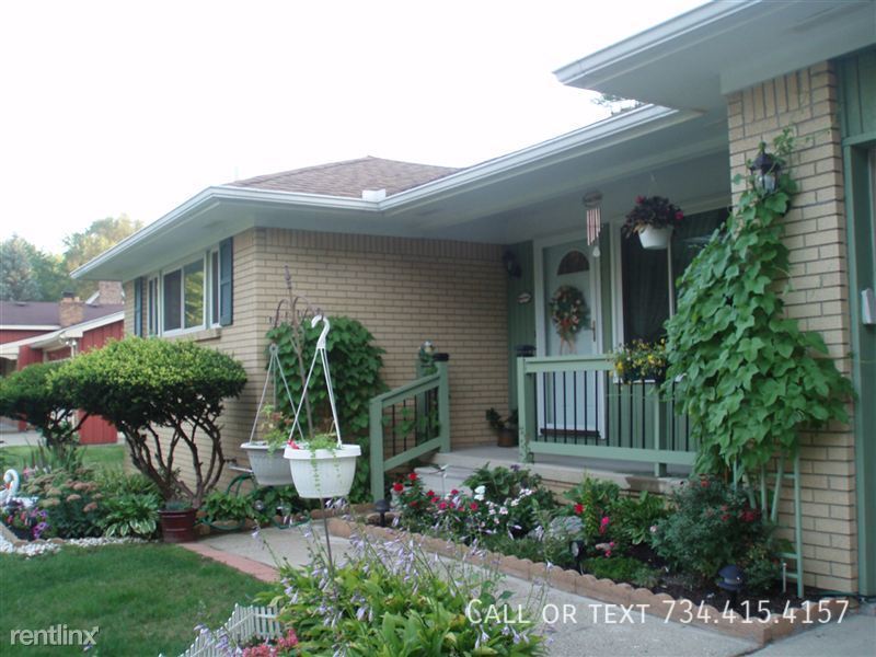 Primary Photo - 3124 Golfside Rd