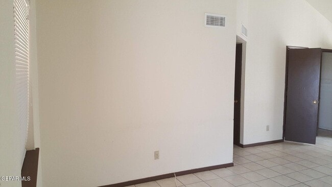 Foto del edificio - 1388 Trudy Elaine Dr