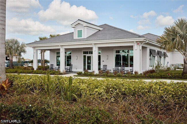 Foto del edificio - 5715 Double Eagle Cir