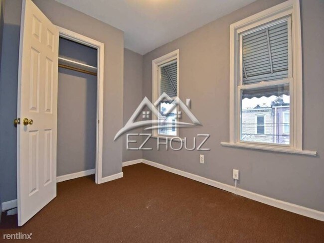 Foto del edificio - 715 7th St