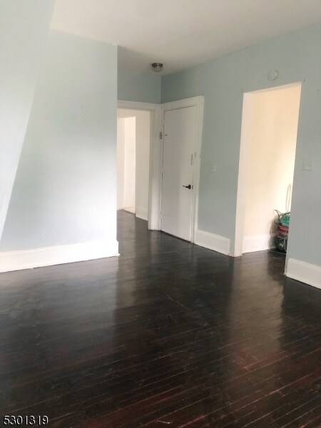 Foto del edificio - 227 E 3rd Ave