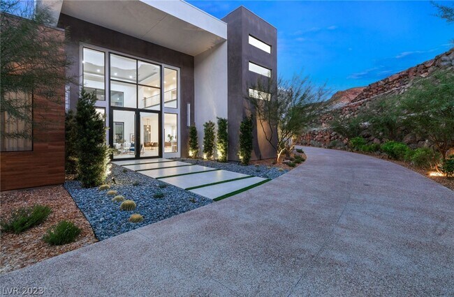 Foto del edificio - 1 Sanctuary Peak Ct