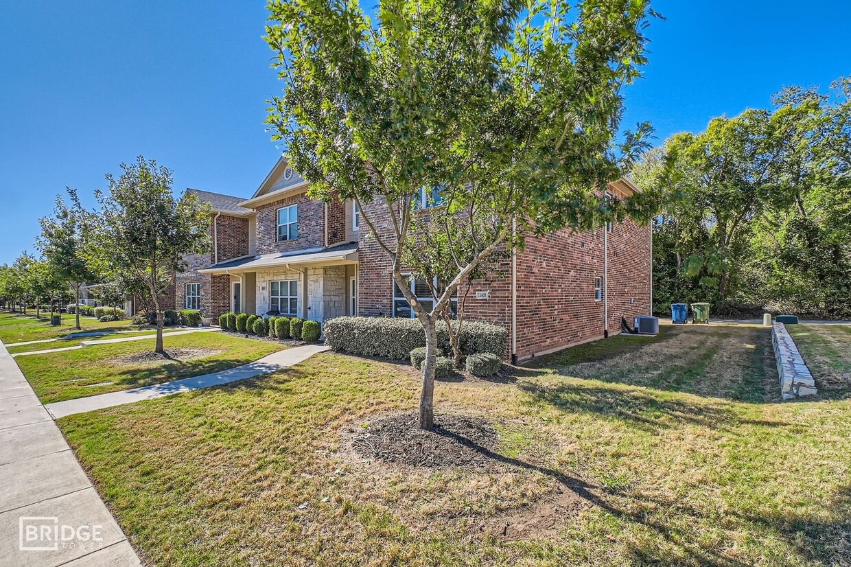 Photo - 1412 Lake Crest Lane