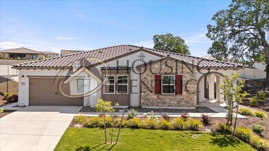 Building Photo - 5101 Savona Dr
