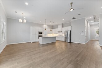 Building Photo - 114 Magnolia Grn St