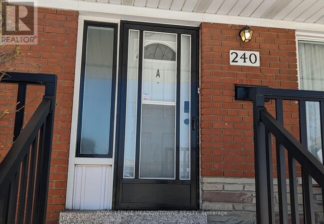 Building Photo - 240 Wellesworth Dr