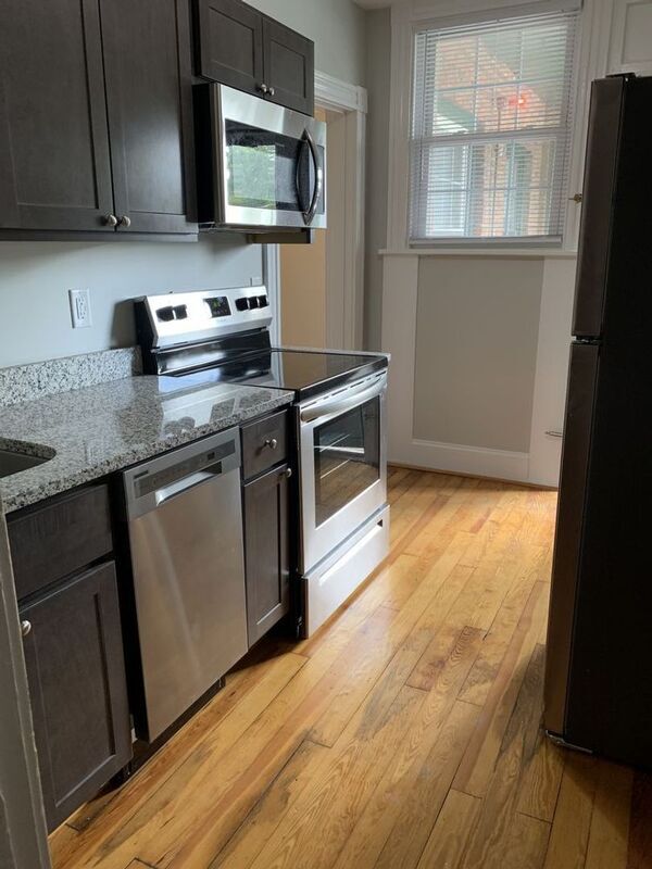 Foto del edificio - 404 Cleveland St