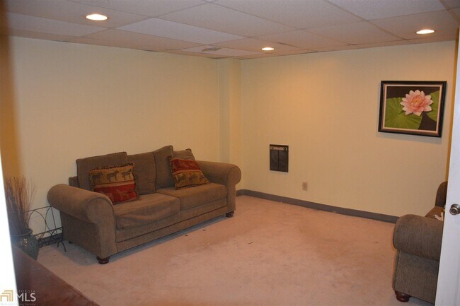 Foto del edificio - 3024 Ravenwolfe Way SW