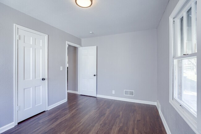 Foto del edificio - 3717 N 42nd St