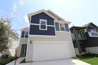 Building Photo - 1611 Iberville Dr