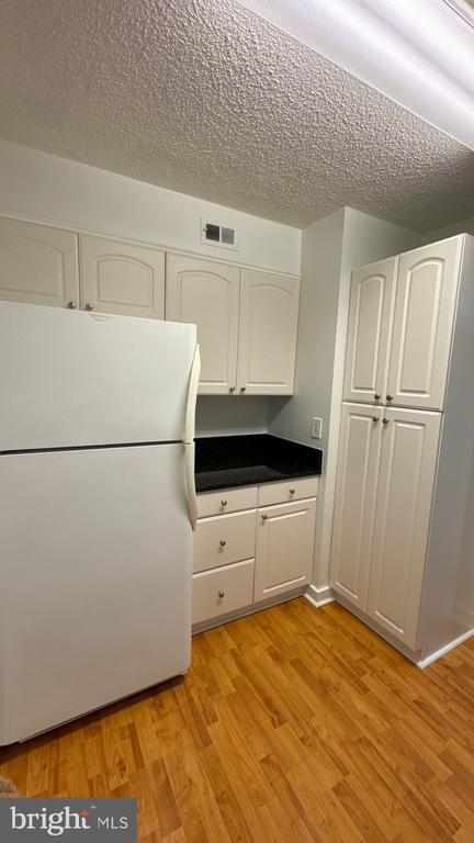 Foto del edificio - 5909 Tamar Dr