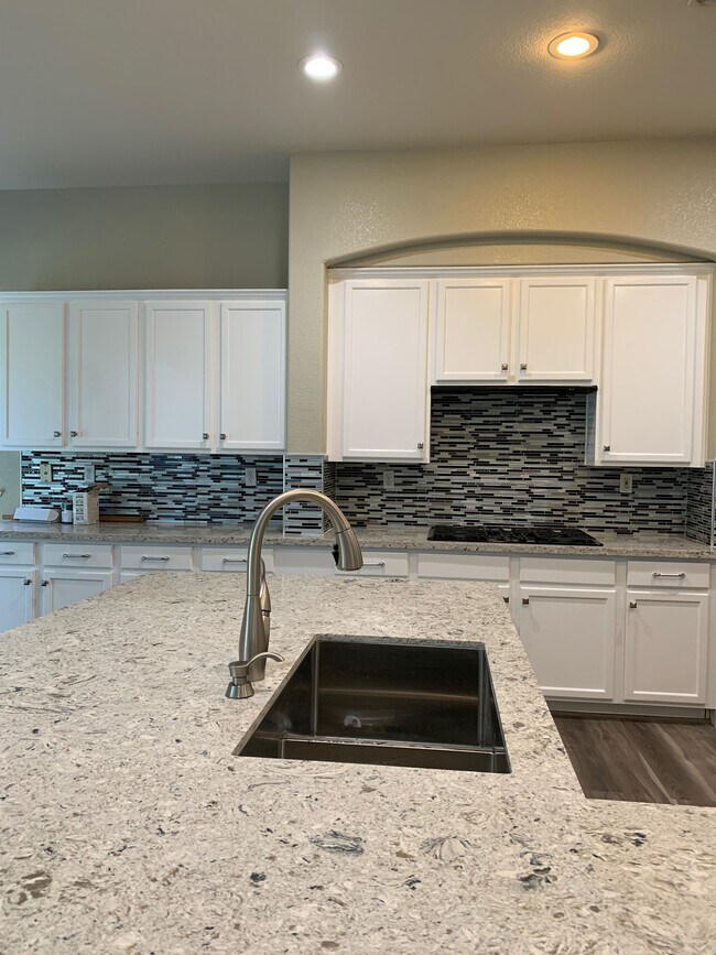 Building Photo - 4536 Spyglass Dr
