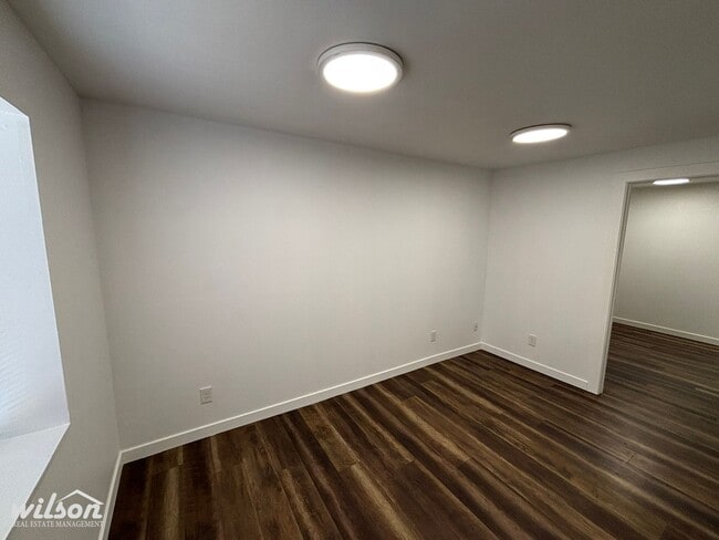 Building Photo - 1306 McKinley Ave