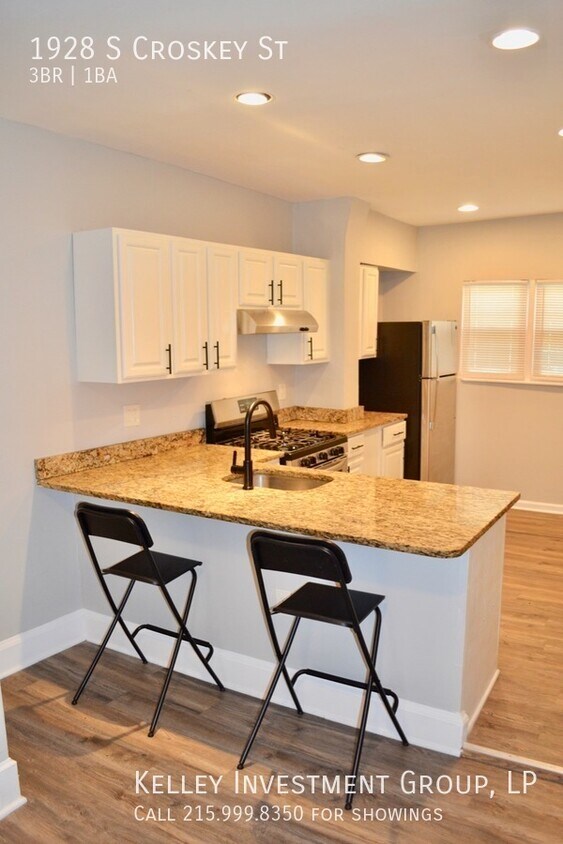 Photo - 1928 S Croskey St-