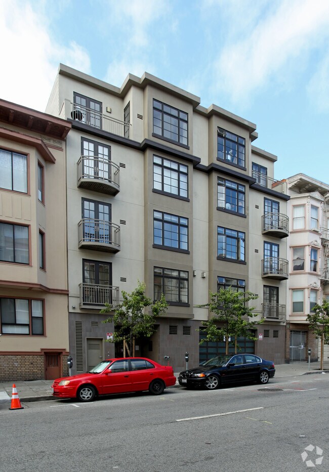 Primary Photo - 1725 Washington St