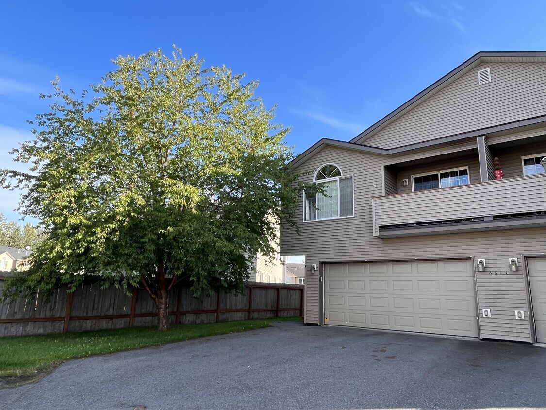 Primary Photo - 6614 Whisperwood Park Dr