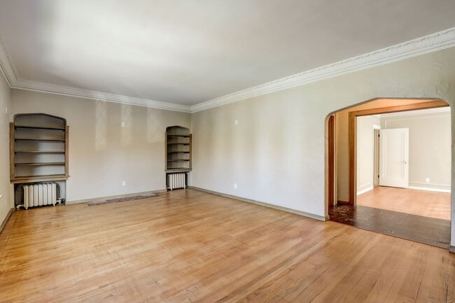 Foto del edificio - 3314 N Hackett Ave