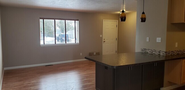 Foto del edificio - 2504 Castle Pines Way