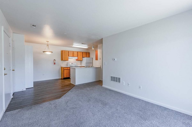 Building Photo - Lyons Gate Apartments