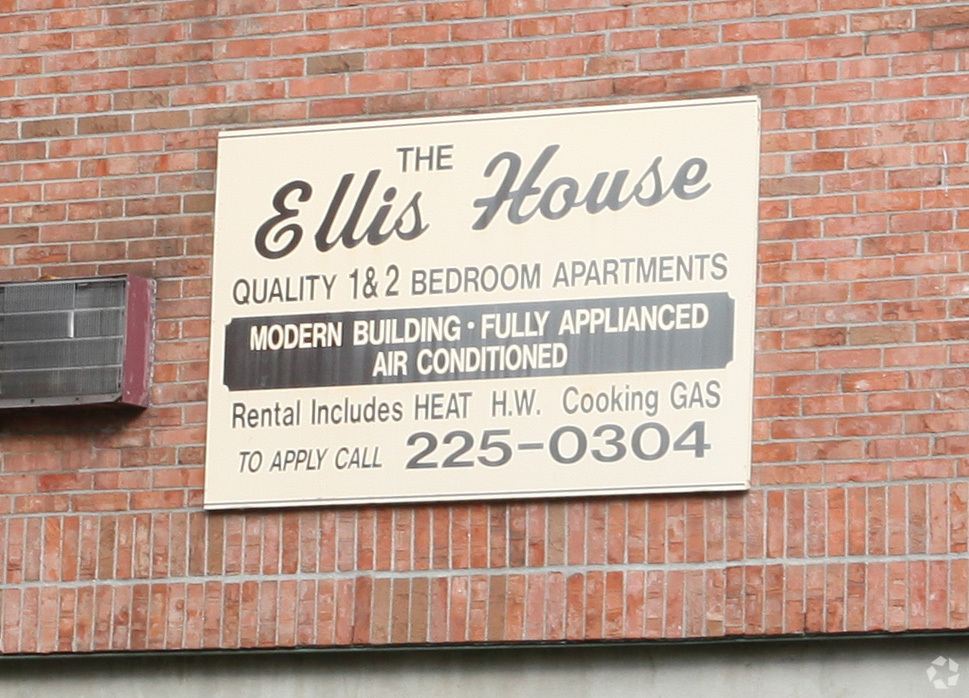 Signage - Ellis House