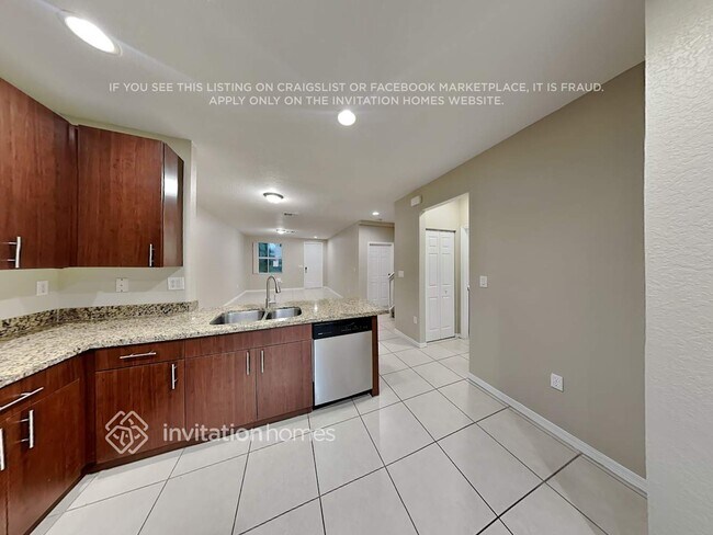 Building Photo - 4025 SW 149th Ct
