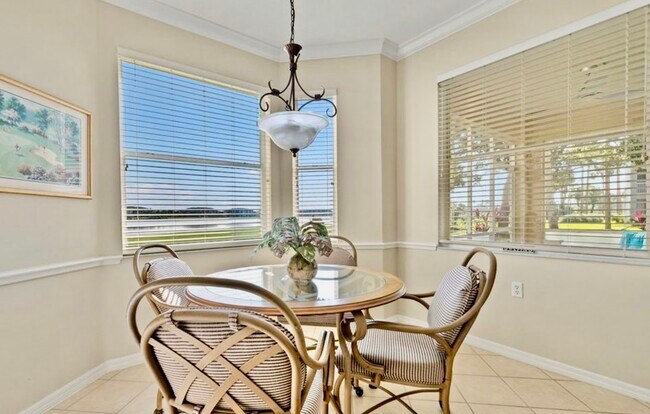 Building Photo - 10480 Washingtonia Palm Way