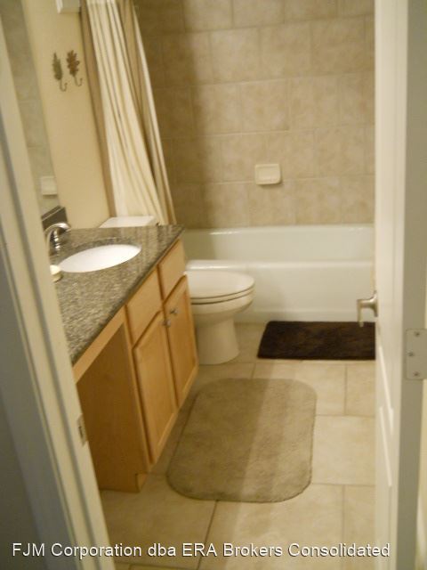 Foto del edificio - 1 br, 1 bath House - 668 Oakmont Ave #1709