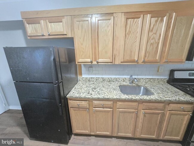 Building Photo - 5413 Belle Vista Ave