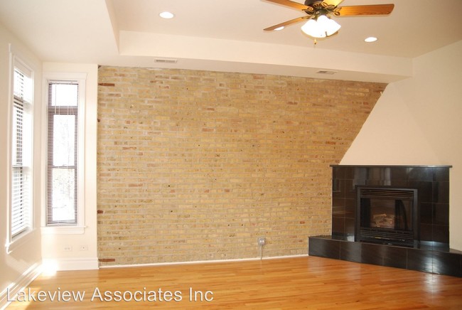 Building Photo - 2053 N Sheffield Ave