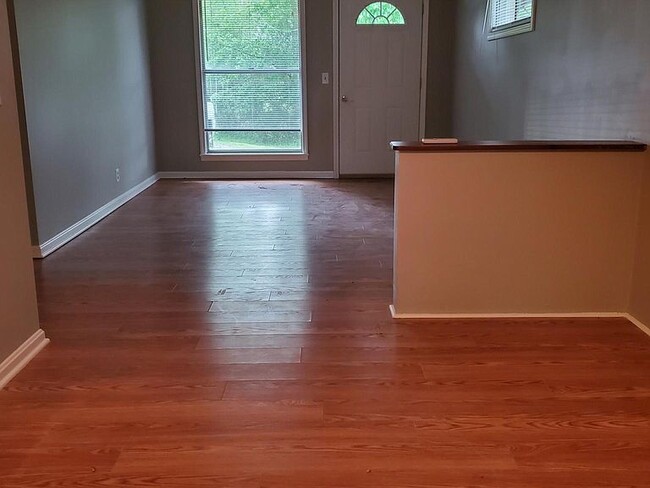 Foto del edificio - 1407 Cardinal Dr #A, Murray, KY 42071