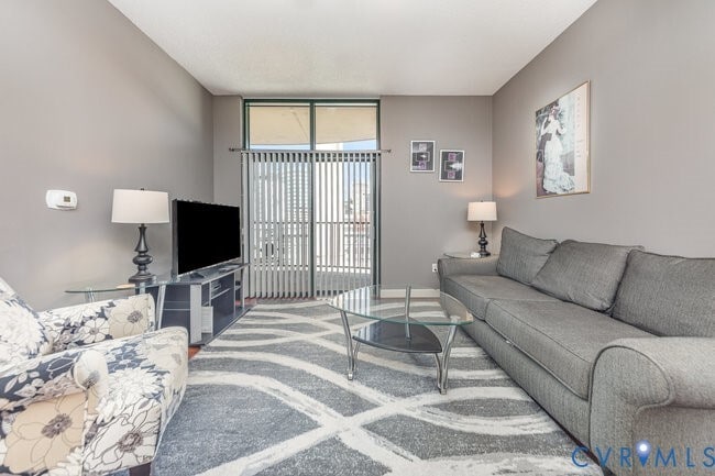 Building Photo - 1101 Haxall Point