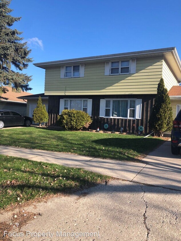 1500 W Pershing St, Appleton, WI 54914 Room for Rent in Appleton, WI