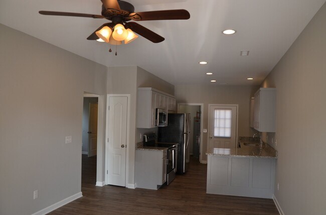 Foto del edificio - 2265 9th Ave Pl NE