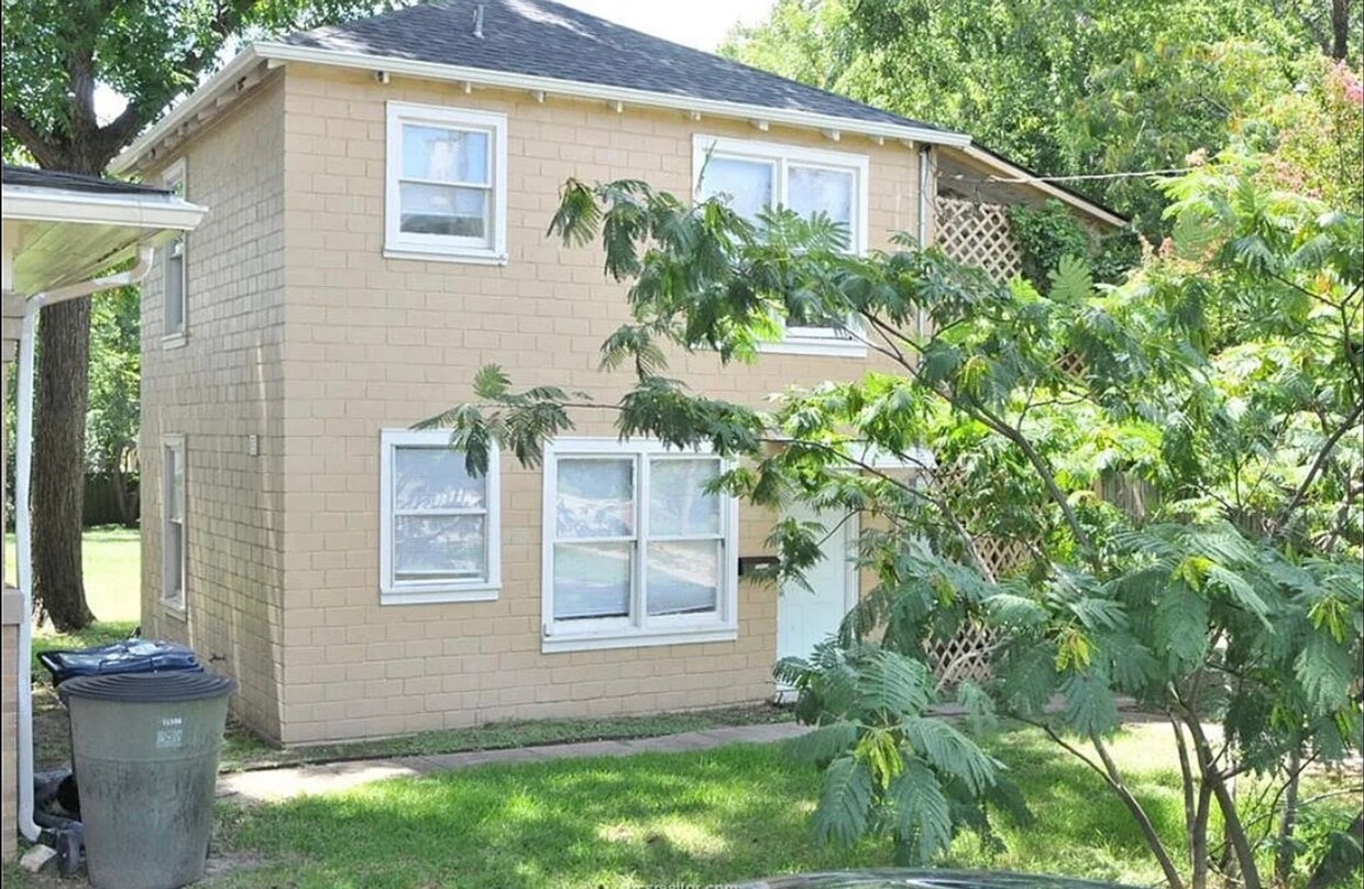 Foto principal - Cute Bungalow in Historic Downtown Bryan