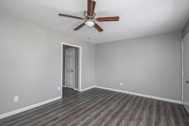 Foto del edificio - 719 S Redmond Rd