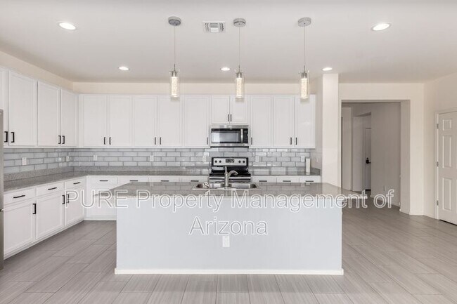 Building Photo - 23047 E Calle de Flores