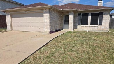 Building Photo - 1330 Blazing Star Trail