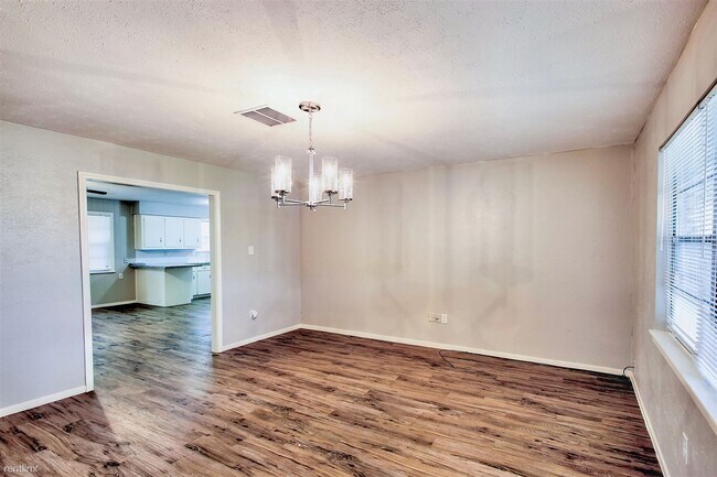 Building Photo - 3 br, 2 bath House - 213 Pamela Dr