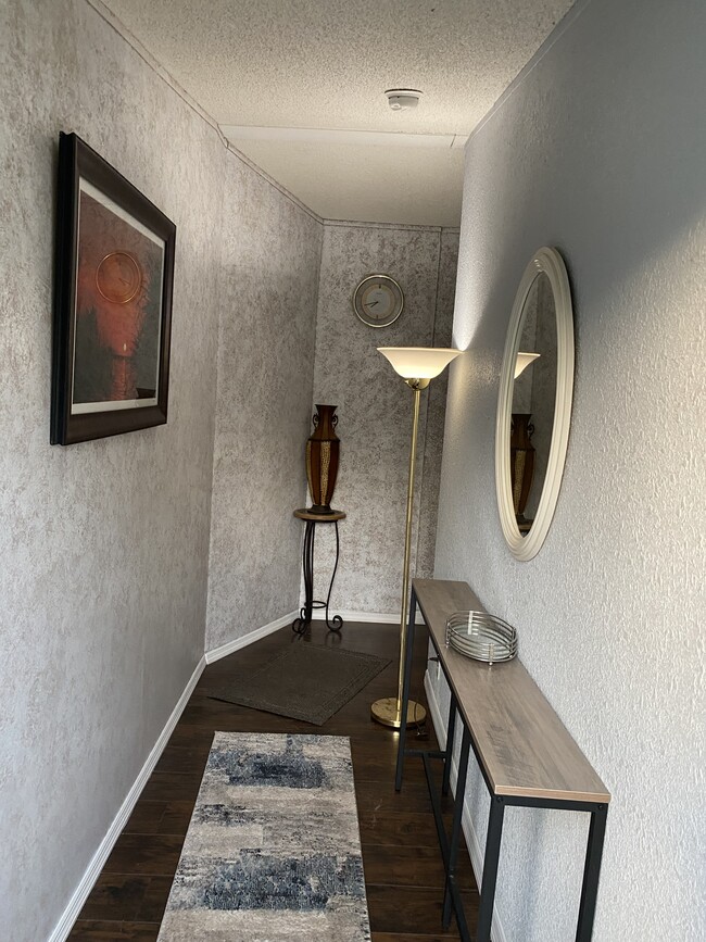 Entrance way - 45335 Eula B Rd